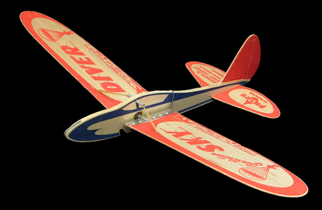 Guillow's Starfire Balsa Folding Wing Kit – Inspired By Jim Walker's Interceptor